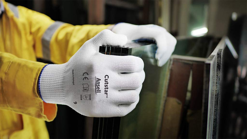 Ansell Cutstar Knitted Cut 4 Resistant Gloves PVC Dots Size 8 Pack of 12