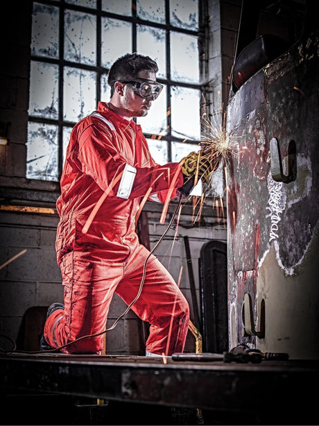 Dickies FR5404 Men FR Coverall Pyrovatex Hi Vis Antistatic Red Size 50R