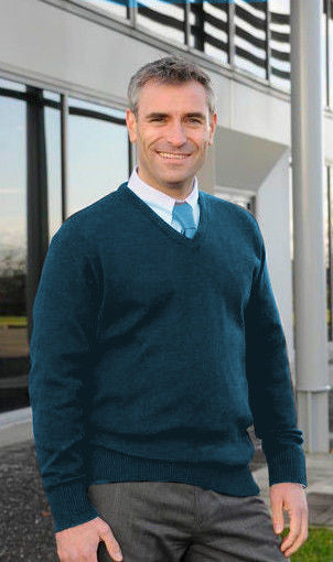 Balmoral Wool-Blend V-Neck Pullover Navy Size 50