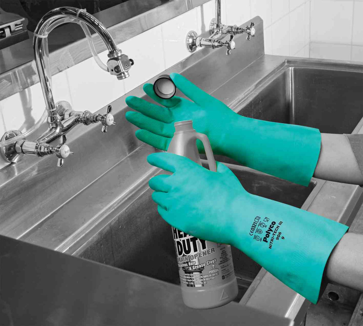 Polyco Nitri-Tech III Nitrile Synthetic Rubber Gauntlets
